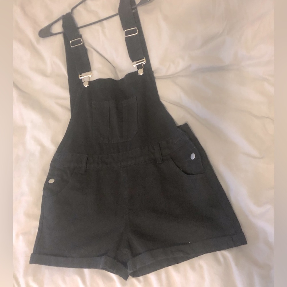 Black backless shorts overalls
